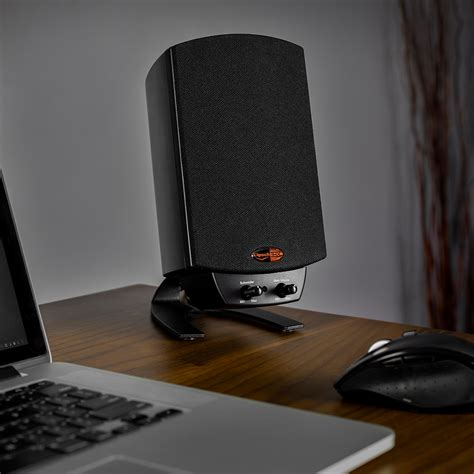 Picture of a speaker